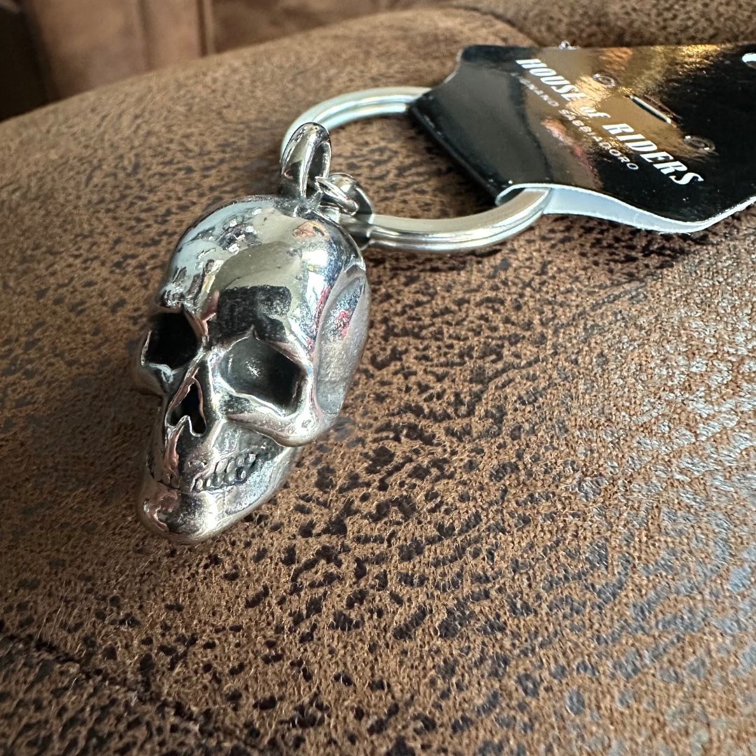 HOUSE OF RIDERS Skull Keychain