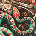 Dekokissen in Schlangenform