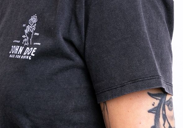 JOHN DOE T-Shirt ROSA VERLAUFEND